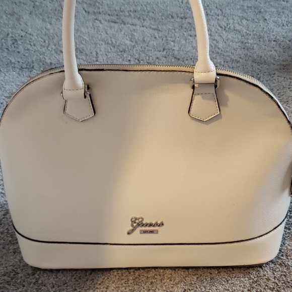 Bag - Picture 1 of 3